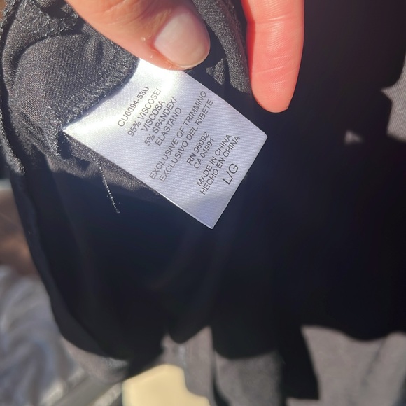 Hilary Radley Black Slinky Skirt in size Large, Tummy Control - Picture 8 of 9